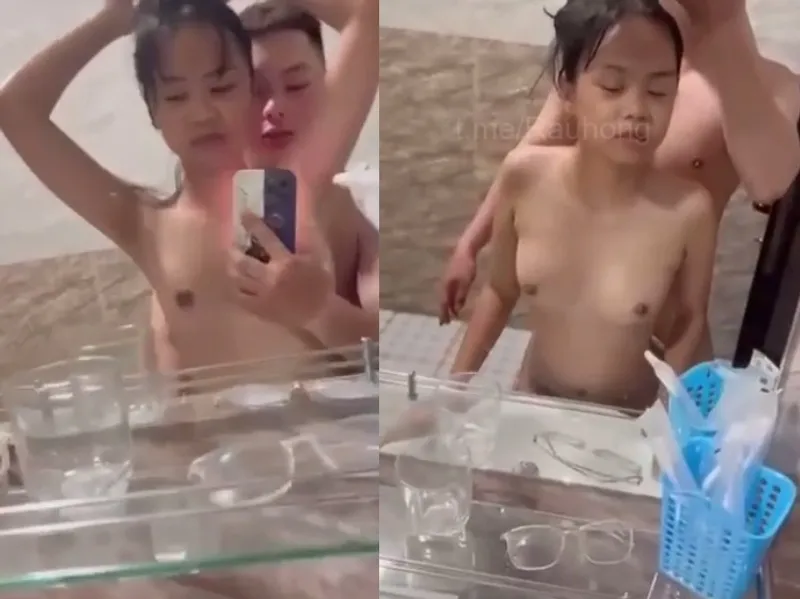Mảnh khảnh em cùng anh bồ quan hệ trước gương quay kỉ niệm